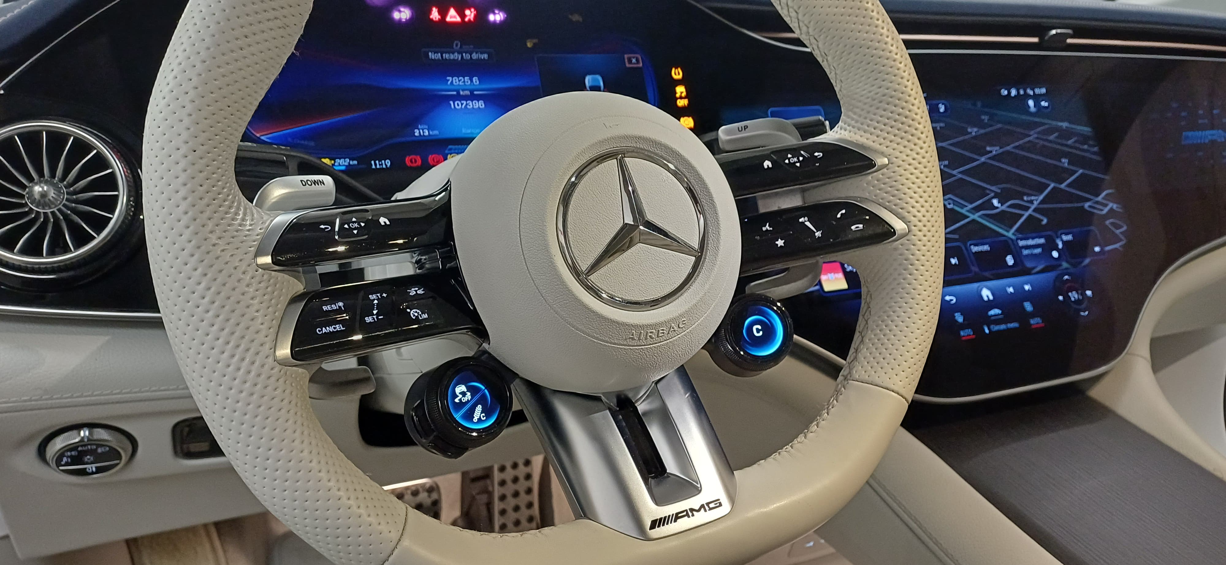 Mercedes AMG rool — detailne puhastus